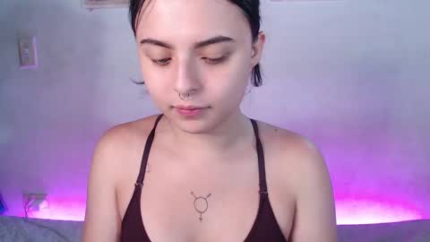 Snapshot of elizabeth_taylorxxx chatting on 02/24/25, 01:24 Elizabeth Taylor online show from 02/24/25, 01:24