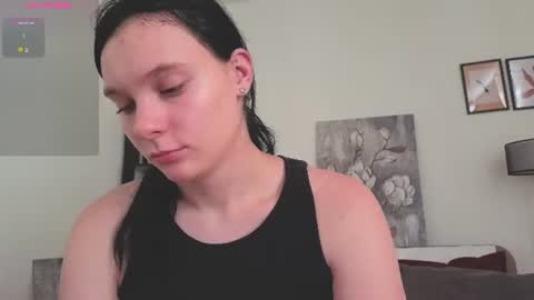 Elizabeth online show from 06/30/26, 01:06