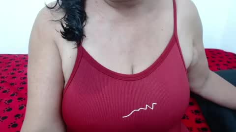 ElizabethMiler online show from 07/04/26, 03:02