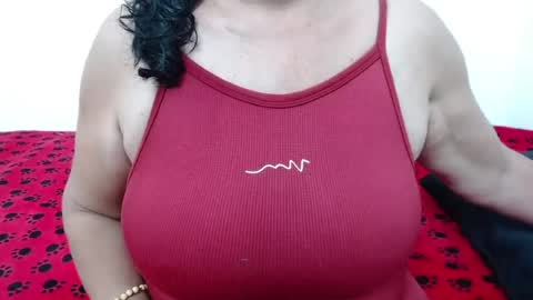 ElizabethMiler online show from 07/04/26, 11:00