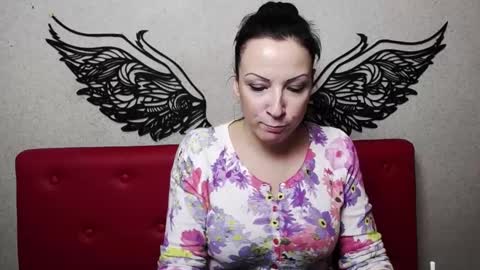 Snapshot of elizabethsho chatting on 01/24/25, 12:42 ElizabethSho online show from 01/24/25, 12:42