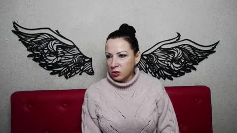 Snapshot of elizabethsho chatting on 02/10/25, 06:13 ElizabethSho online show from 02/10/25, 06:13