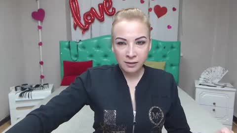 ElizabethSho online show from 05/02/26, 05:18
