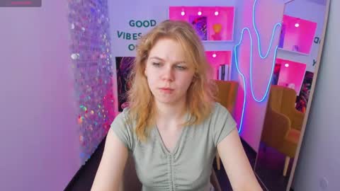 Snapshot of elizabethvane chatting on 04/29/26, 05:30 Elizabeth online show from 04/29/26, 05:30