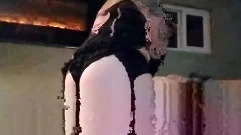 Snapshot of elizabit chatting on 04/01/26, 11:44 elizabit online show from 04/01/26, 11:44