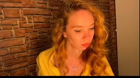 Snapshot of elizastorm chatting on 06/16/26, 07:27 Eliza online show from 06/16/26, 07:27