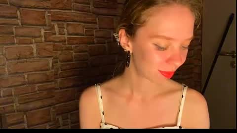 Snapshot of elizastorm chatting on 07/15/26, 06:35 Eliza online show from 07/15/26, 06:35