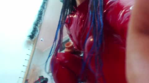 Snapshot of elizatex chatting on 12/24/24, 06:11   online show from 12/24/24, 06:11
