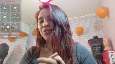 Snapshot of elizatex chatting on 10/15/25, 05:13   online show from 10/15/25, 05:13