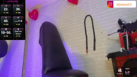 Snapshot of elizatex chatting on 04/23/26, 08:11 online show from 04/23/26, 08:11