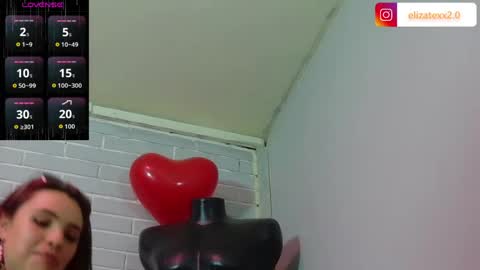 Snapshot of elizatex chatting on 05/04/26, 07:10 online show from 05/04/26, 07:10