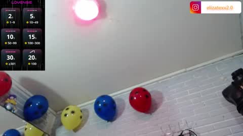 Snapshot of elizatex chatting on 06/08/26, 07:03 online show from 06/08/26, 07:03