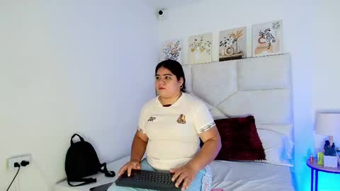 Snapshot of elizawiliamst chatting on 05/23/26, 11:47 Eliza online show from 05/23/26, 11:47