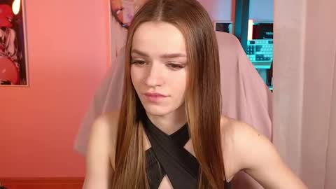 elizzza_ online show from 05/19/26, 05:14