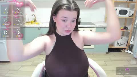 Lina online show from 04/22/26, 12:13