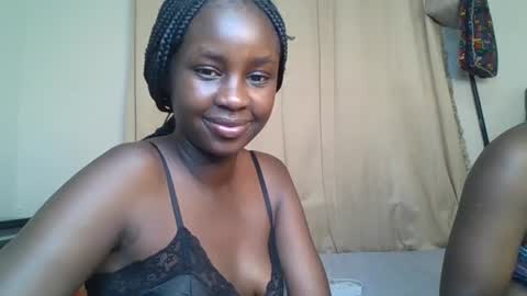 Snapshot of ella8_ chatting on 07/27/26, 05:03 ella8_ online show from 07/27/26, 05:03