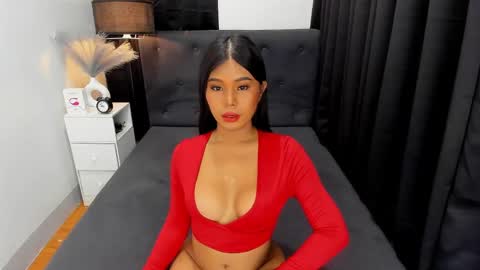 Ella online show from 02/14/25, 07:02