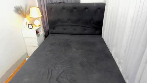 Ella online show from 02/22/25, 02:28