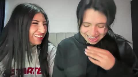 Ella  online show from 11/12/25, 11:43