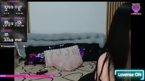 Chloe online show from 04/18/26, 09:15