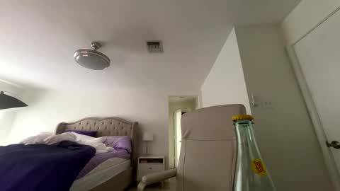 Snapshot of ella_ella_ella_ay chatting on 10/07/25, 07:55 ella_ella_ella_ay online show from 10/07/25, 07:55