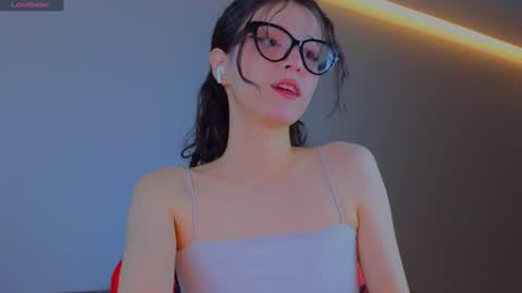 Snapshot of ella_hayes chatting on 12/03/24, 10:29 Ella NEXT STREAM 1TH DECEMBER 1200 - 0800 AM AT MOSCOW TIME online show from 12/03/24, 10:29