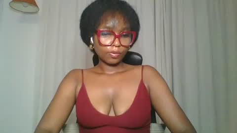 Ella online show from 10/07/25, 02:20