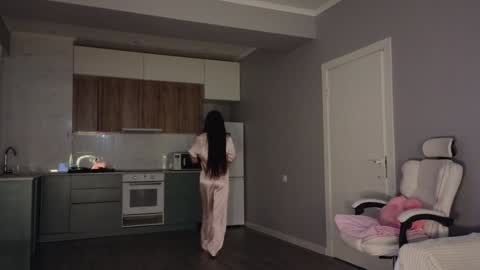 Lee online show from 02/14/26, 03:47