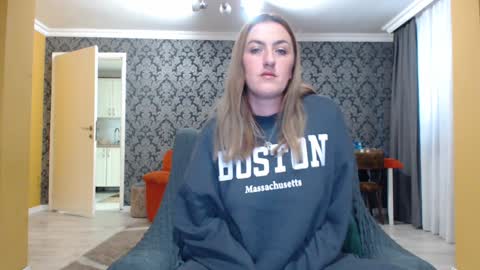 Snapshot of ella_max_live chatting on 01/14/25, 08:20 Ella  Max online show from 01/14/25, 08:20