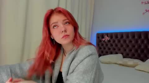 Ella Mayers online show from 10/04/25, 12:03