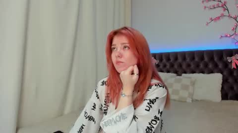 Ella Mayers online show from 10/09/25, 04:05