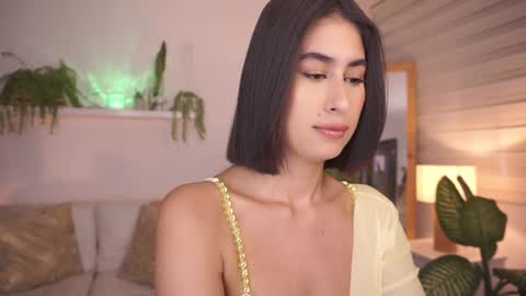 ELLA OWEN online show from 03/19/26, 06:45