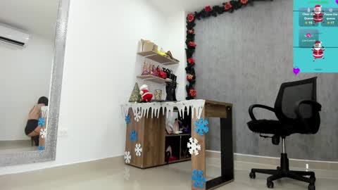 Maria Guys Ill be gone for a few days Ill be back soon online show from 12/16/24, 02:49