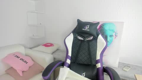 Ella online show from 03/12/26, 02:50