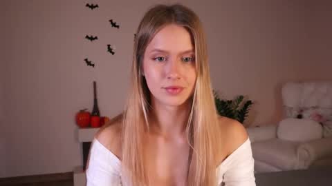 Ella online show from 11/02/25, 07:16