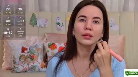 Ella online show from 12/04/25, 04:11