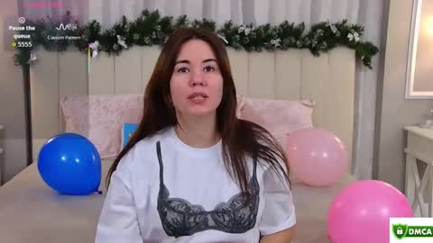 Ella online show from 01/18/26, 04:16