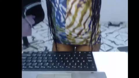 ella online show from 10/01/25, 06:58