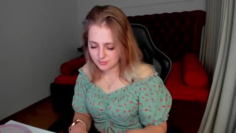 EllaBells online show from 04/23/26, 05:08