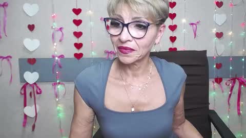 EllaBonito online show from 01/25/25, 04:03