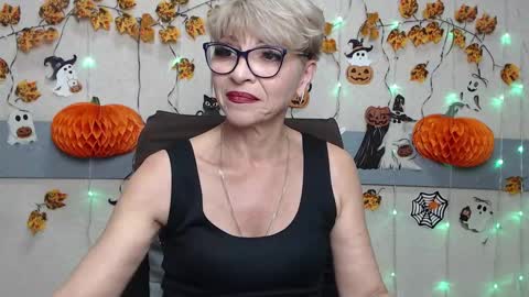 EllaBonito online show from 11/18/25, 12:31