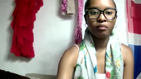 ellah245 online show from 02/09/26, 12:25