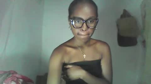 ellah245 online show from 02/15/26, 09:00