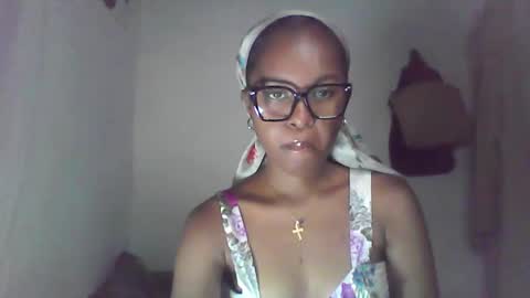 ellah245 online show from 02/16/26, 01:18