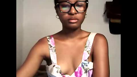 ellah245 online show from 02/23/26, 08:44