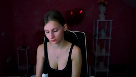 Ella online show from 03/09/25, 07:12