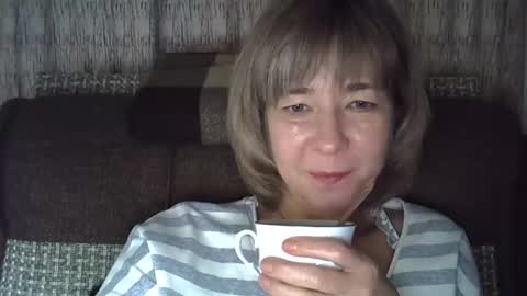 ellajohnsonx online show from 12/19/24, 01:18