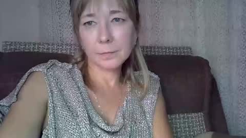 ellajohnsonx online show from 09/27/25, 10:26