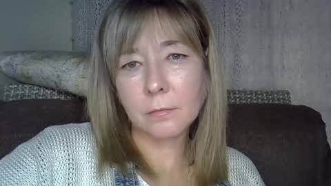 ellajohnsonx online show from 10/04/25, 02:37