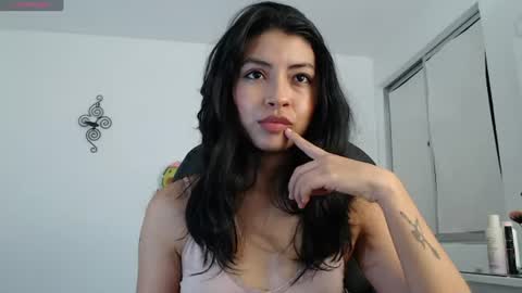 Snapshot of ellajonz chatting on 07/19/26, 02:48 Ella Amoneth online show from 07/19/26, 02:48